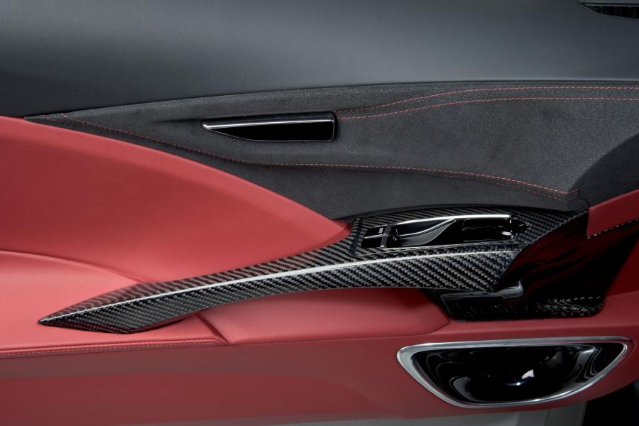 Детали интерьера Acura NSX Concept 2013 года  (фото 24 из 27)